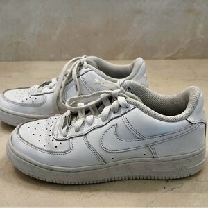 Nike Air Force 1 Big Kid size 3.5